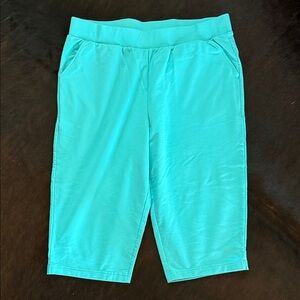 Croft & Barrow Women's Teal Bermuda Shorts